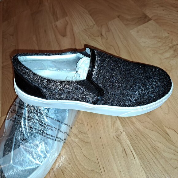 NWT Luichiny Womens Vay Kay Slip On Sneaker Shoes Furry Texture Black/Silver - Picture 4 of 8